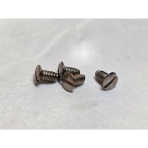 Singer Sewing Machine Parts Screws MPN 691 Silver Tone Metal Hardware 4 Piece